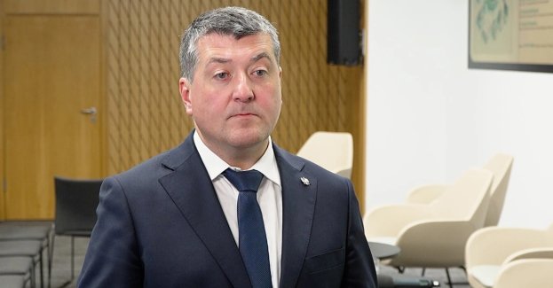 W polskich sądach rośnie liczba postępowań dotyczących kredytów złotowych opartych na wskaźniku WIBOR. Na koniec 2025 roku w pierwszej instancji toczyło się ich ponad 2,7 tys. – wynika z danych przytoczonych w raporcie Instytutu Sobieskiego. Jego autorzy podkreślają, że kwestionowanie kredytów opartych na stawce WIBOR może w skrajnym scenariuszu kosztować sektor bankowy nawet 284 mld zł. Związek Banków Polskich podkreśla, że to kwota nie do udźwignięcia przez sektor i mogłaby się wiązać z przymusową restrukturyzacją części instytucji, co z kolei oznaczałoby poważne konsekwencje dla gospodarki.
